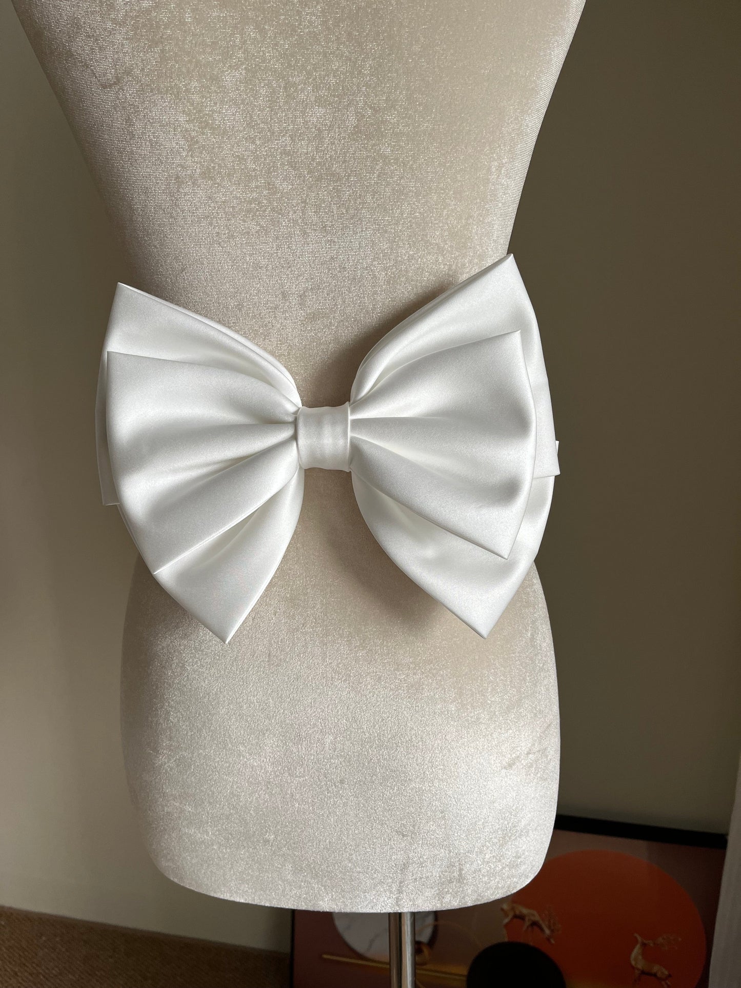 Bieauli Satin bows, bar mitzvah bows, large bows, church wedding bows, wedding bows, bridal accessories, wedding accessories