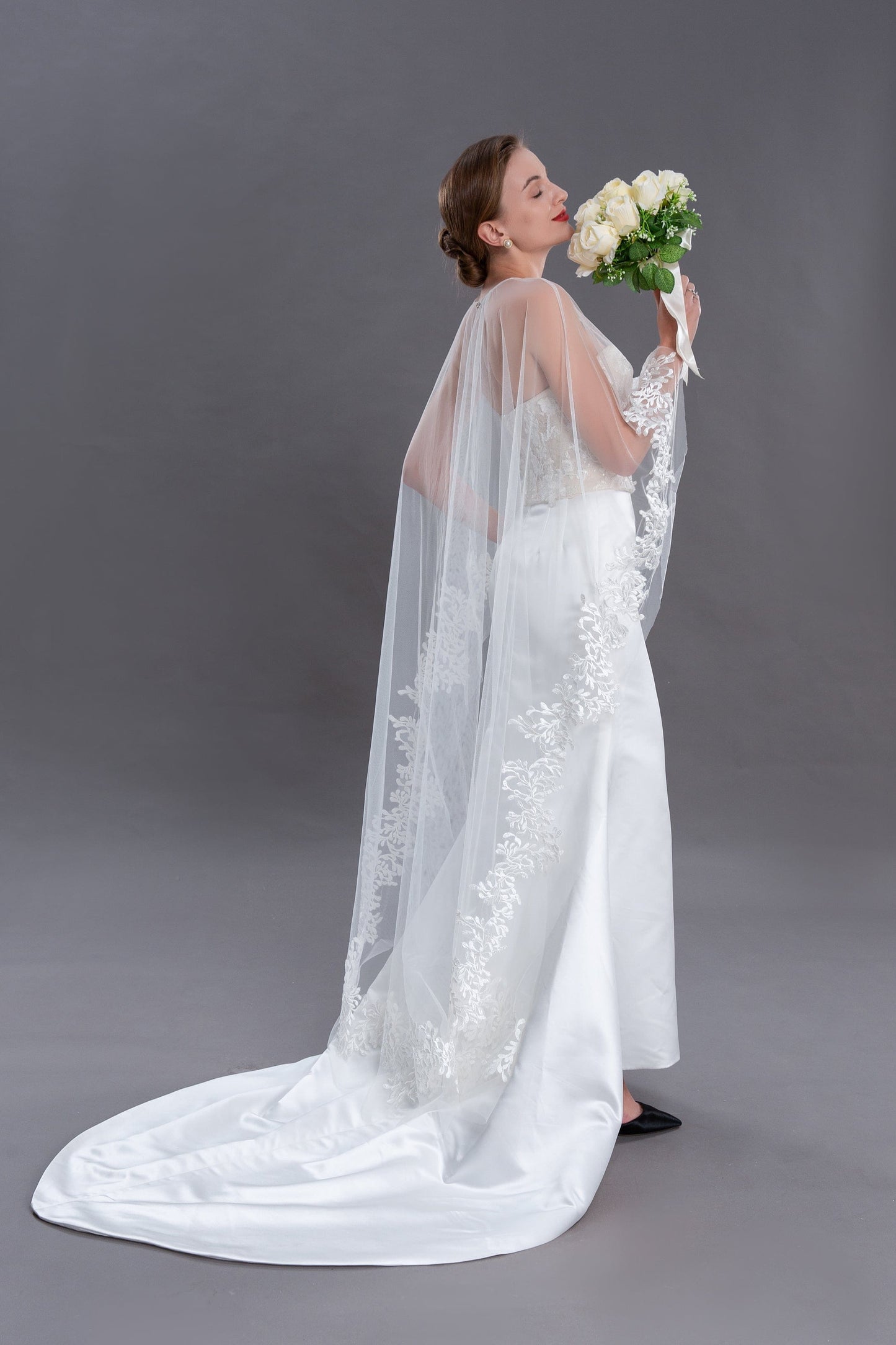 Bieauli veil ivory Wedding Shawl, Light Ivory Brtdal Cape Wedding, Lace Shawl Veil, Bridal Lace Cloak, Shoulder Wedding Accessories, Cape Veil