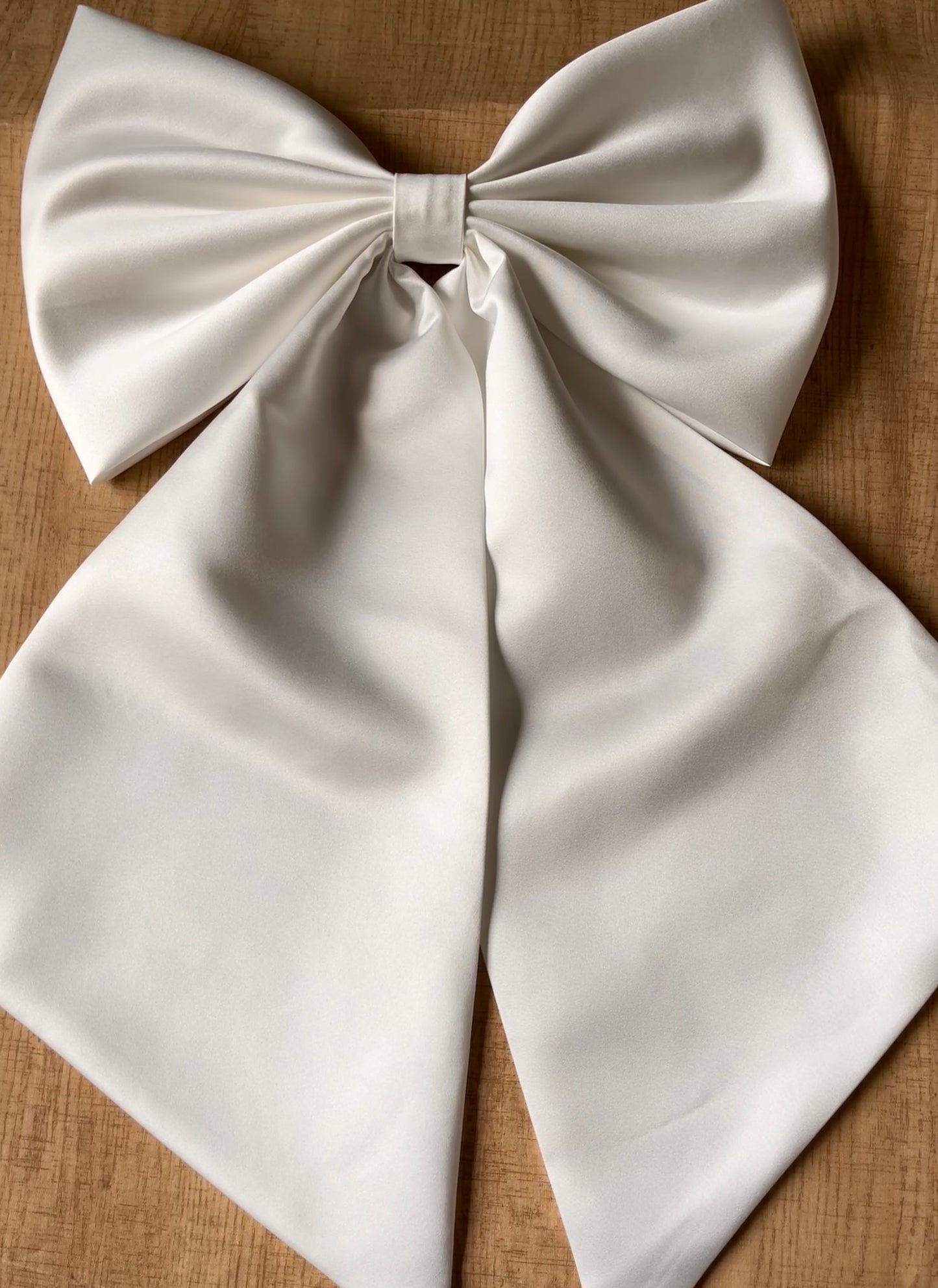 Wedding dress bow