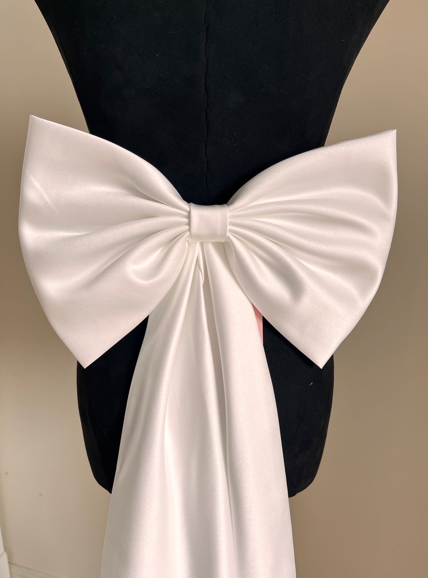 Customized removable bows, women's bows, belt bows, church wedding bows, wedding bows, bridal accessories, wedding accessories