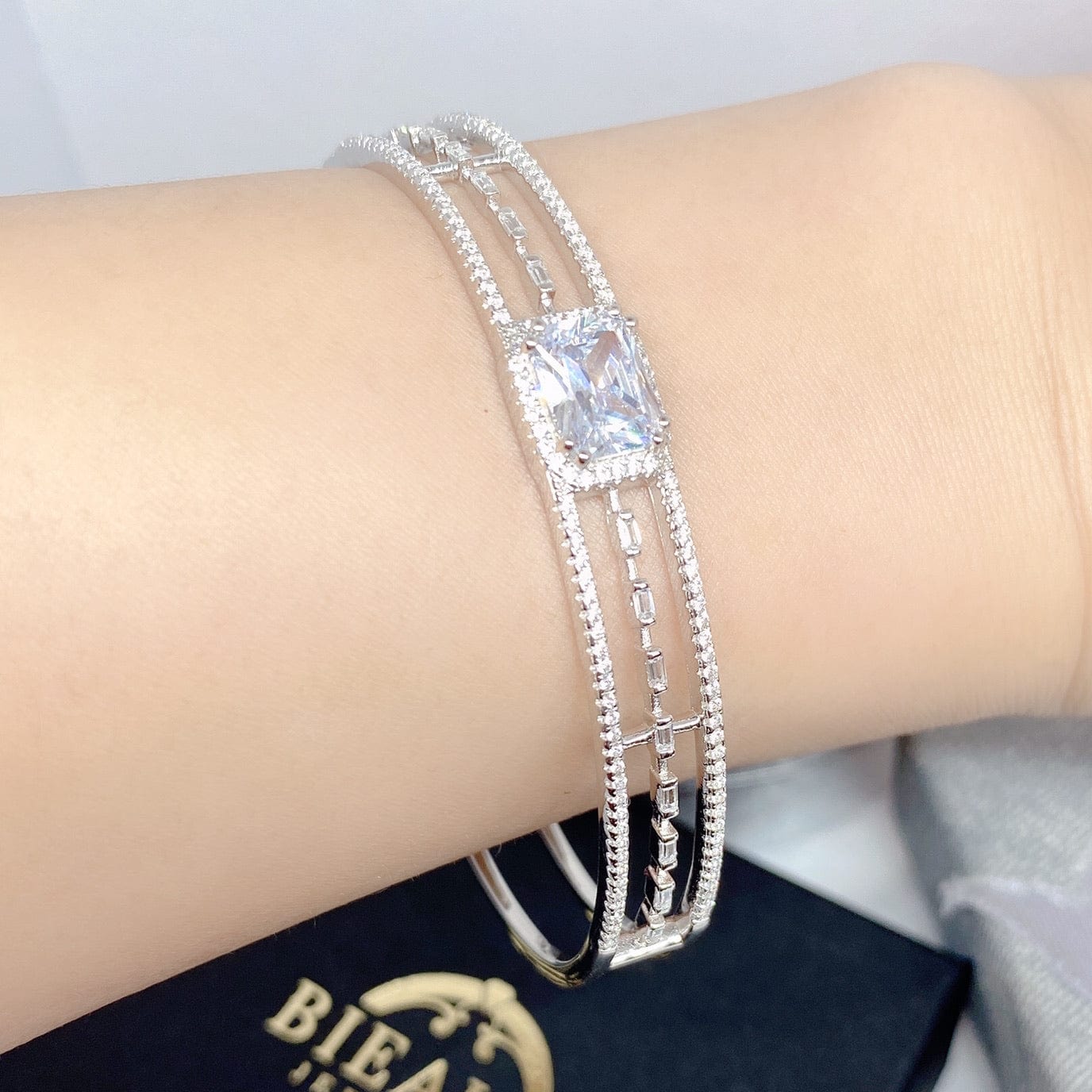 Bieauli Bracelet Triple Band Bracelet with Central Gemstone