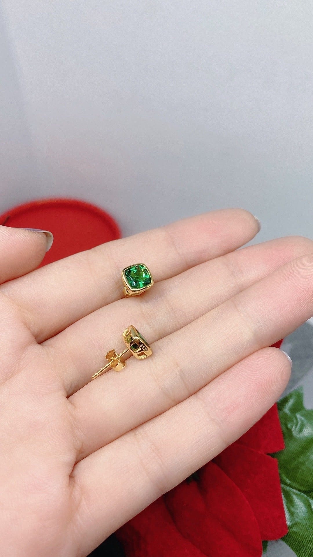 Bieauli Earrings Gold & Emerald Earrings - May birthstone