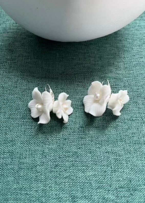 Bieauli Jewellery London Earrings Porcelain White Flower Bridal Earrings with Freshwater Pearls, Wedding Earrings for Brides, Boho Floral Earrings, Bridal Party Accessories