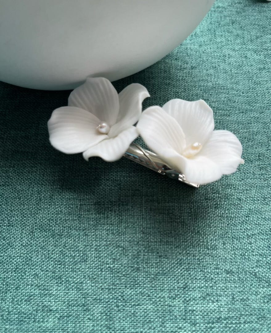 Bieauli Jewellery London hair accessories Minimalist Porcelain Flowers Blossoms Hair Clip, Bridal Hair Clip, Bridesmaid Hair Clip,  Bridal White Floral Wedding Hair Barrette