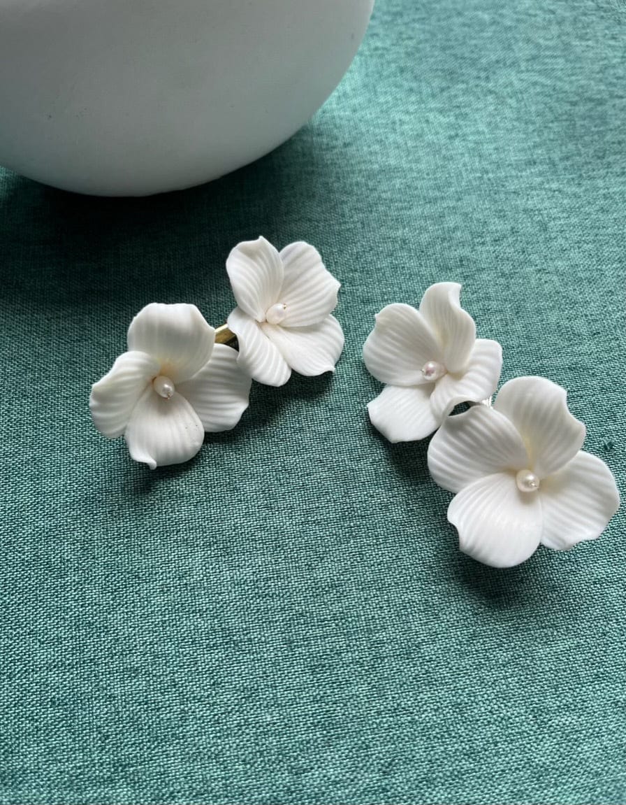 Bieauli Jewellery London hair accessories Minimalist Porcelain Flowers Blossoms Hair Clip, Bridal Hair Clip, Bridesmaid Hair Clip,  Bridal White Floral Wedding Hair Barrette