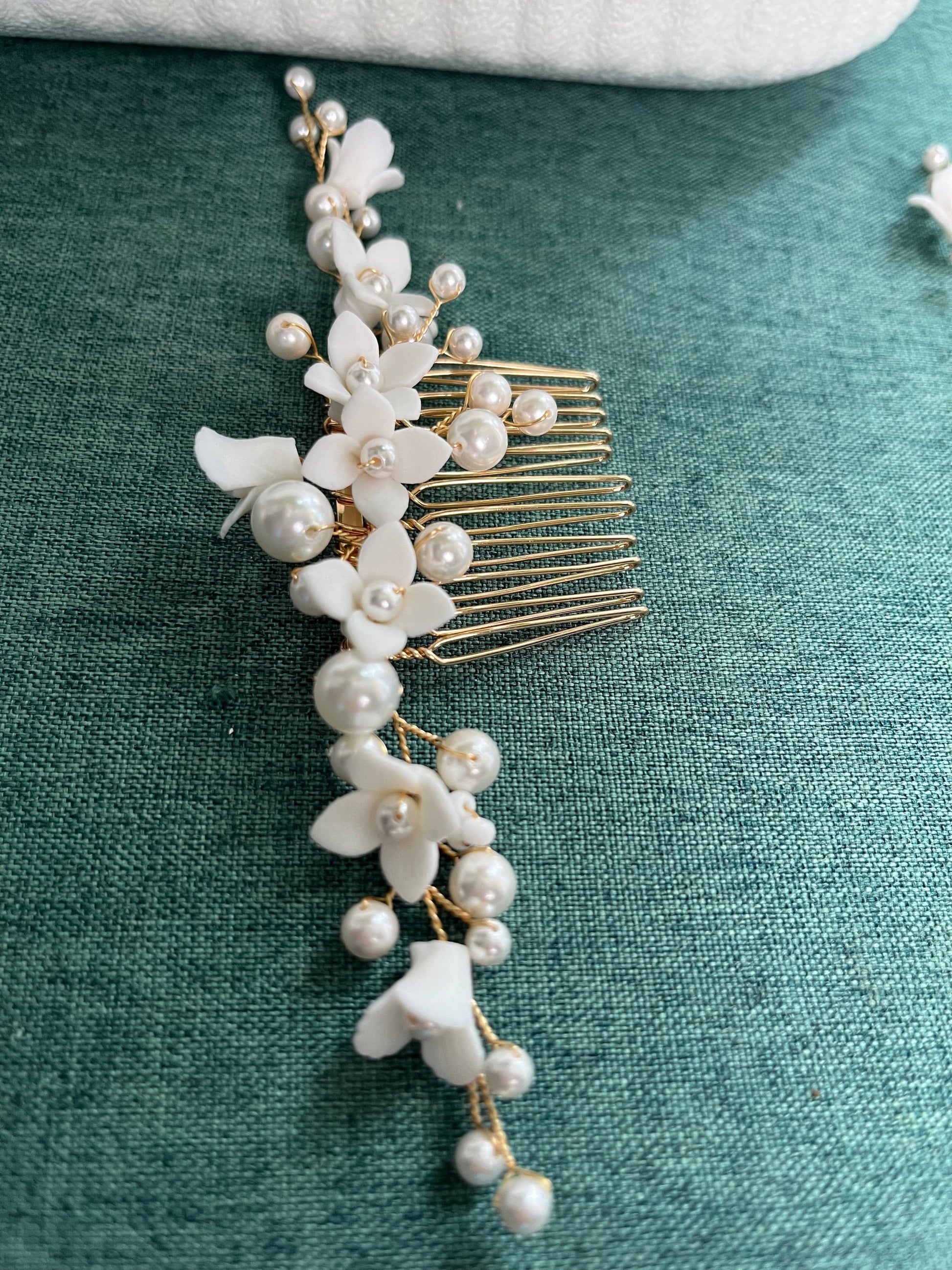 Bieauli Jewellery London hair accessories Smaller Flower Bridal Headpiece, Bride Hair Combs,  Porcelain Flower Hair Combs Wedding Bridal Gold Bride Hairpiece, Bridesmaid Hair Clips