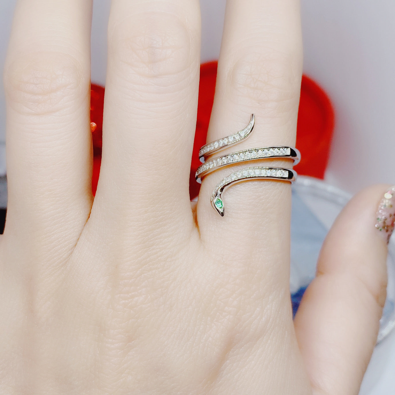 Bieauli Jewellery London Ring Serpent Ring, snake design ring, green emerald eyes, rose gold, white gold, yellow gold,open serpent band