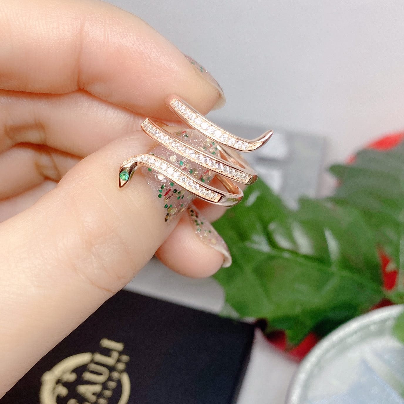 Bieauli Jewellery London Ring Serpent Ring, snake design ring, green emerald eyes, rose gold, white gold, yellow gold,open serpent band