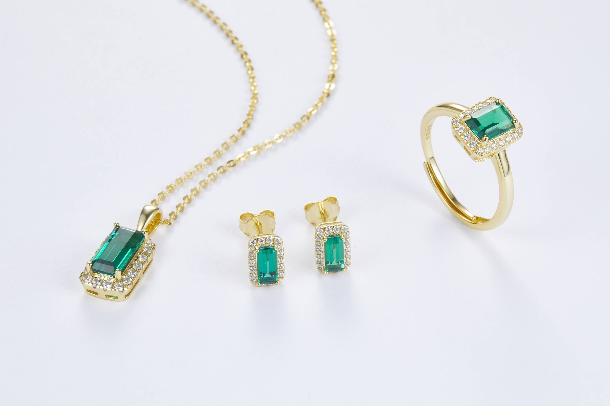 Bieauli Necklace, Ring & Earrings Set Gold & Emerald Earrings, Necklace and Ring Set