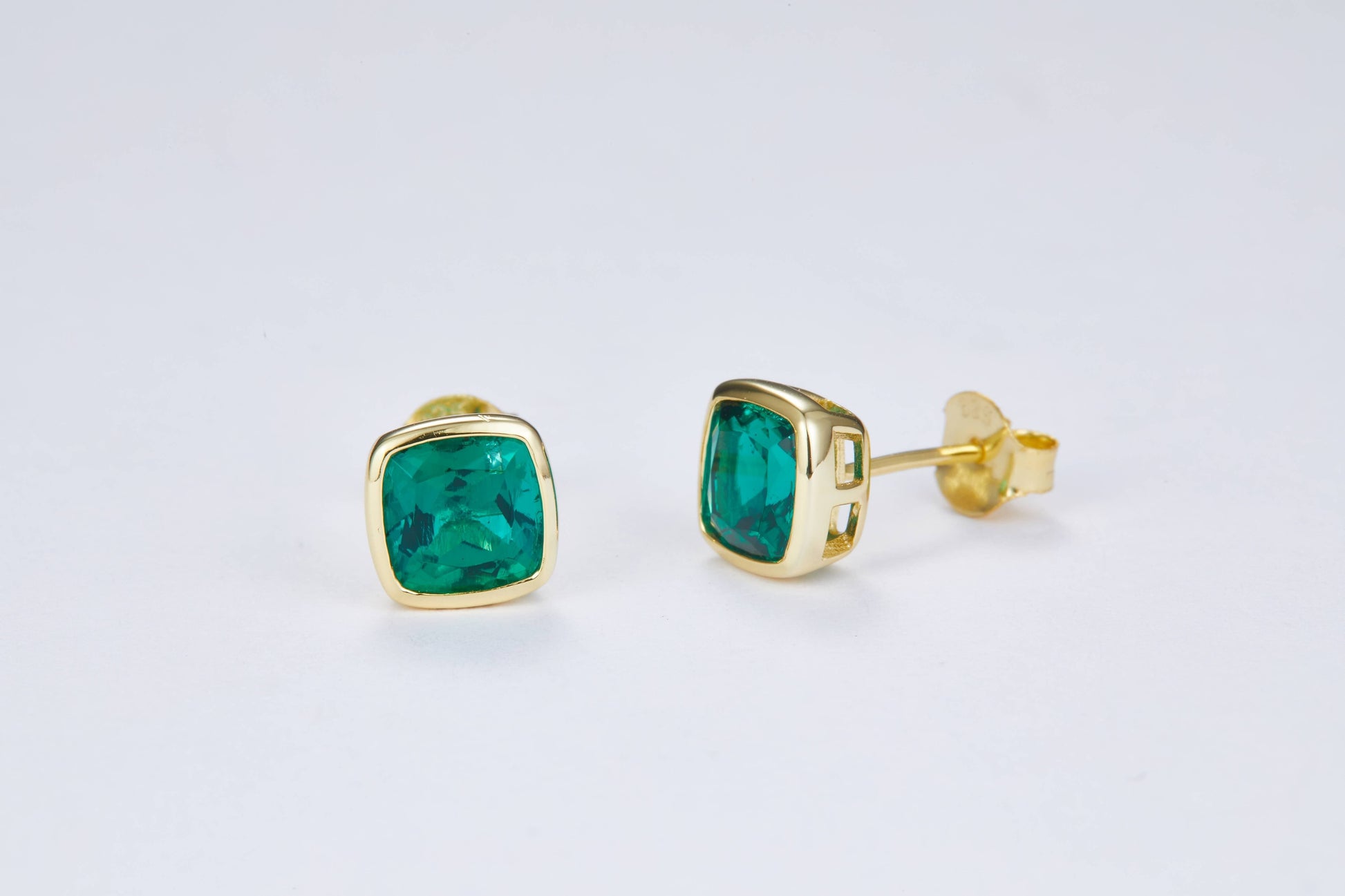 Bieauli Necklace, Ring & Earrings Set Gold & Emerald Earrings, Necklace and Ring Set - May birthstone