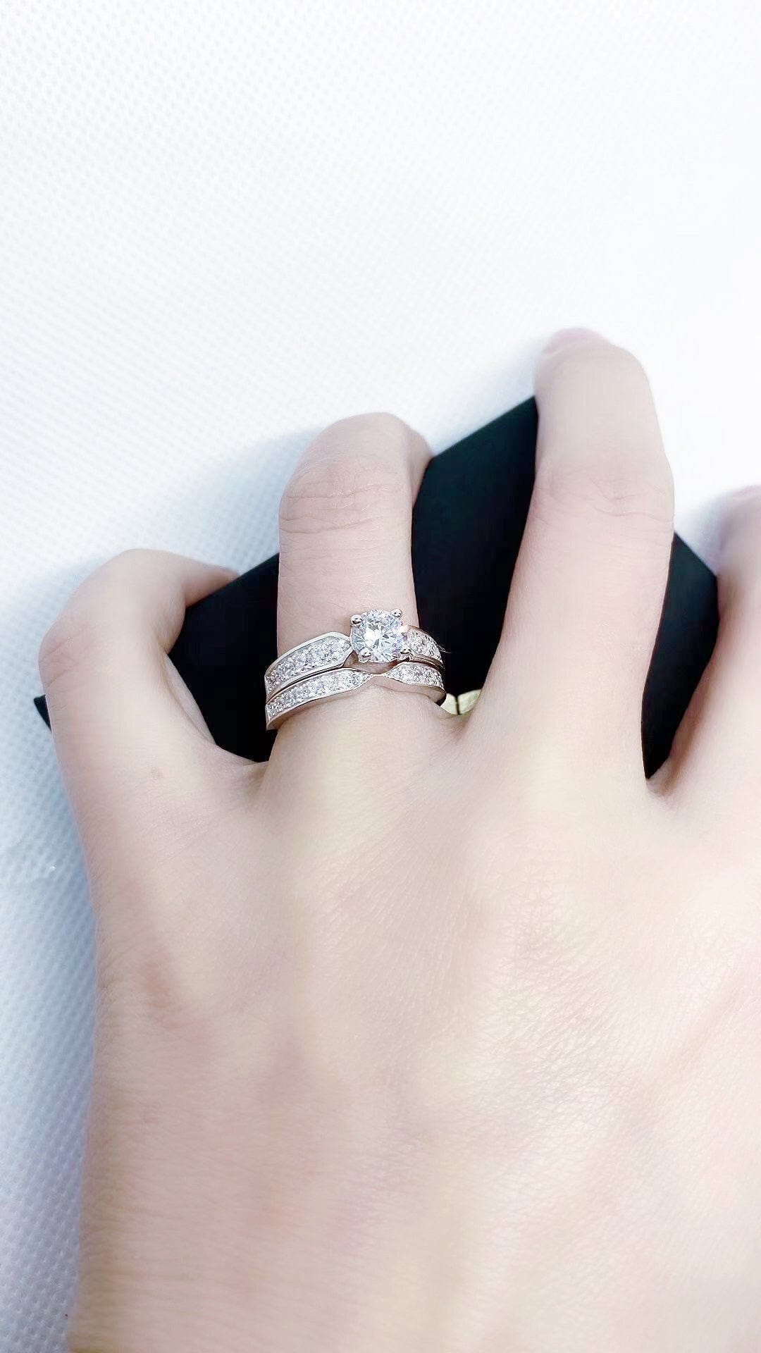 Bieauli Ring Double Band Curved Engagement Ring