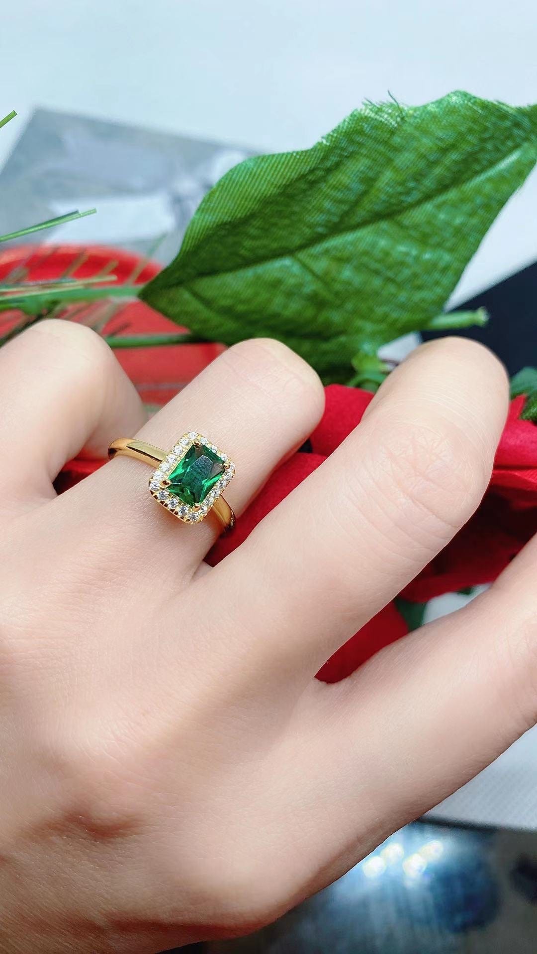 Bieauli Ring Gold & Emerald Engagement Ring with May Birthstone