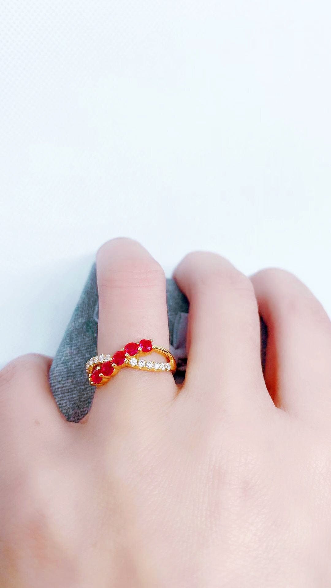 Bieauli Ring Gold-Plated Ruby & Zirconia Ring