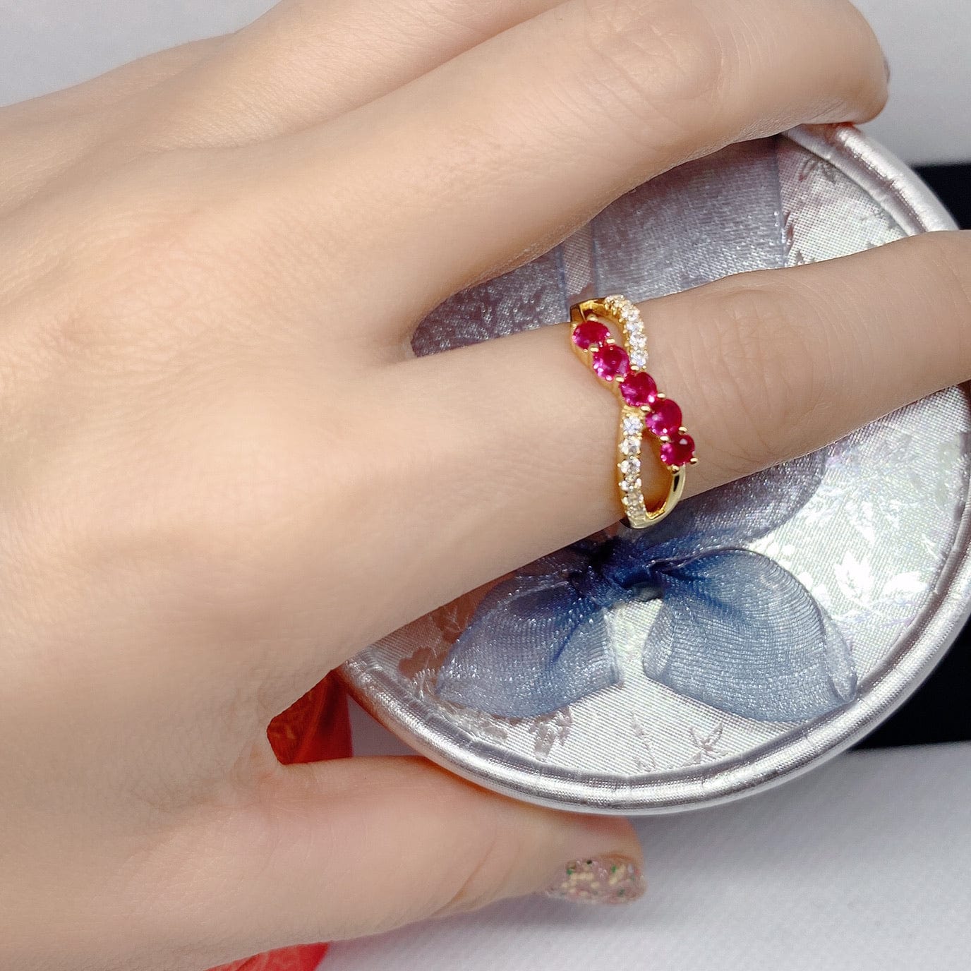 Bieauli Ring Gold-Plated Ruby & Zirconia Ring