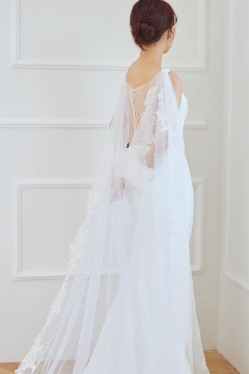 Bieauli  Shoulder Jewelry Lace Cape Veil, Cape veil, Bridal Cape, Bespoke Veil, Wedding Veil,Cape
